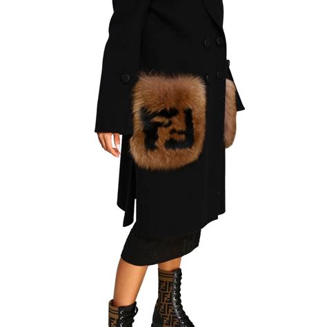 fendi pelliccia sinetitica|Cappotti in pelliccia e montone di FENDI da donna .